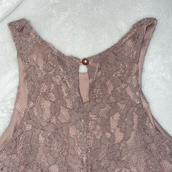 Charlotte Russe Lace Tank Top. Size Extra Small. - Picture 3 of 5